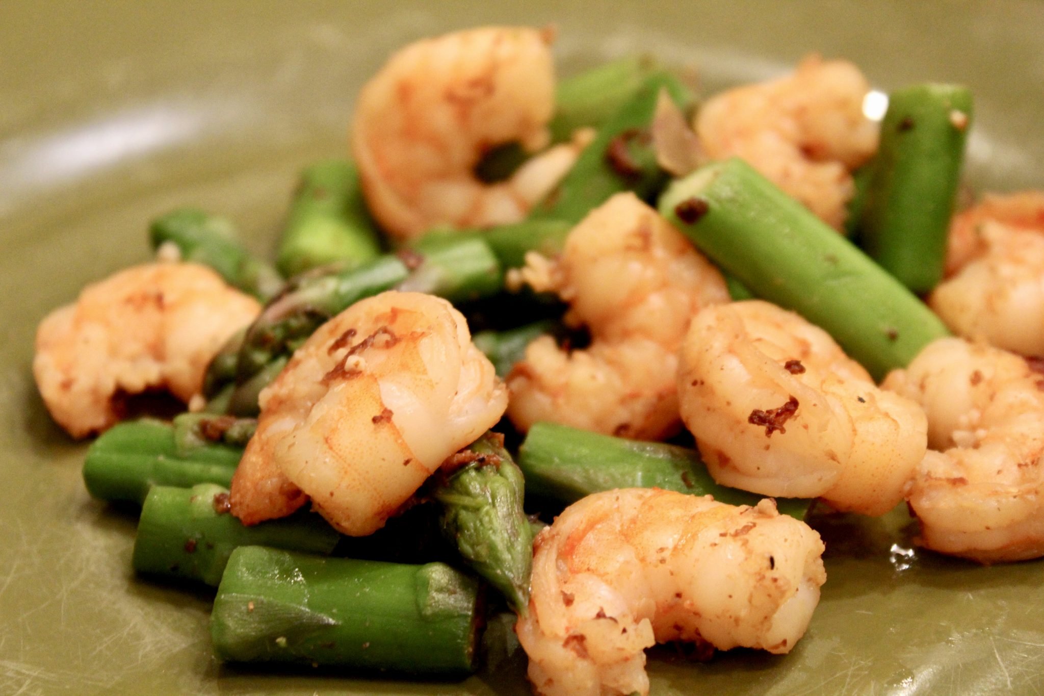 Garlic Ginger Shrimp and Asparagus Stir-Fry